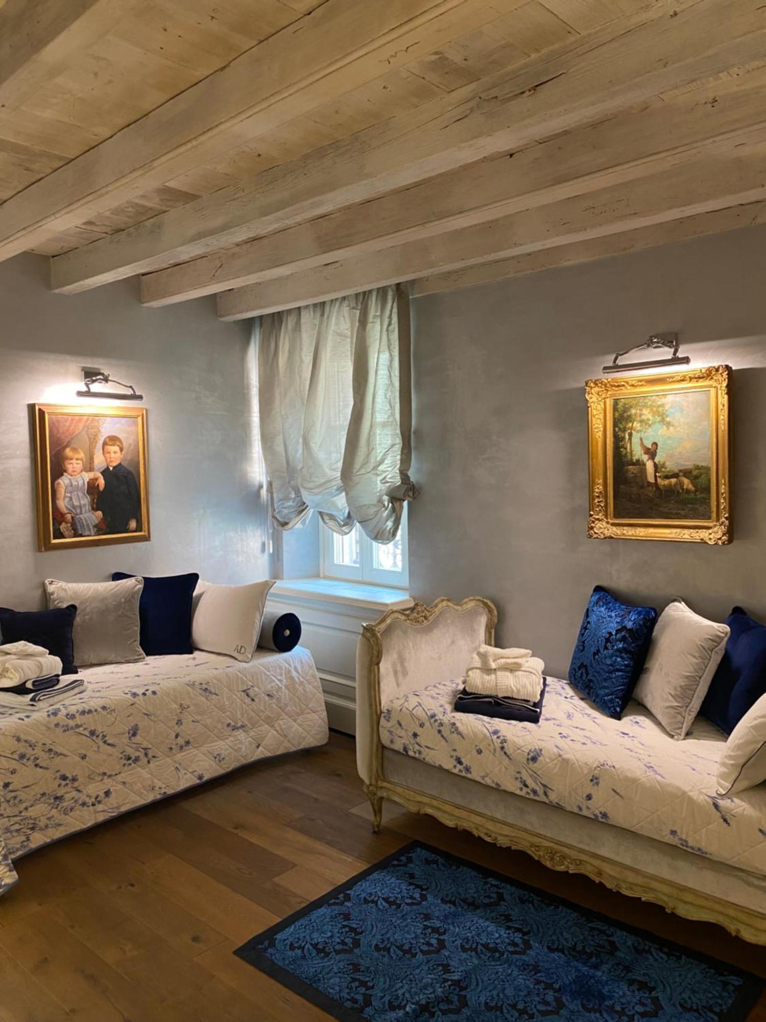Отель Antica Dimora Desenzano Дезенцано-дель-Гарда Экстерьер фото
